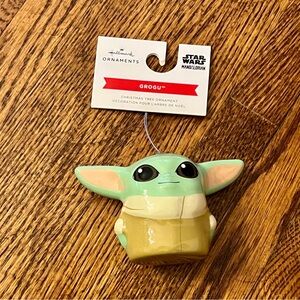 Hallmark Ornaments Disney Star Wars Mandalorian Grogu Decoupage Ornament NWT